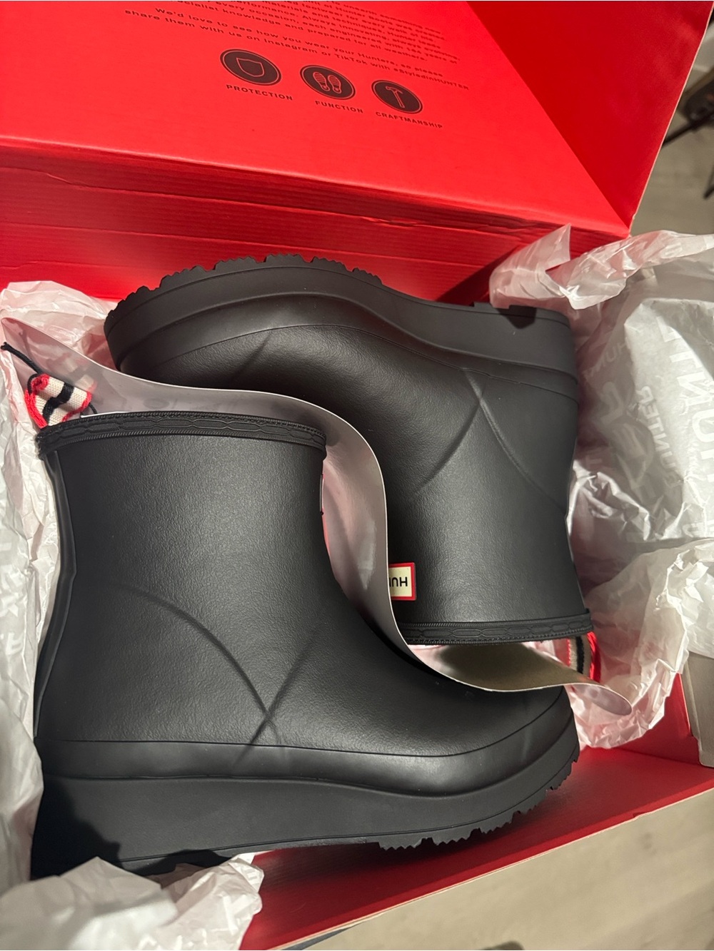 Hunter Black Short Women's Rain Boots with Red Pull-Tab Accent